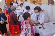 Chương trình khám bệnh từ thiện tại xã Phước Vinh